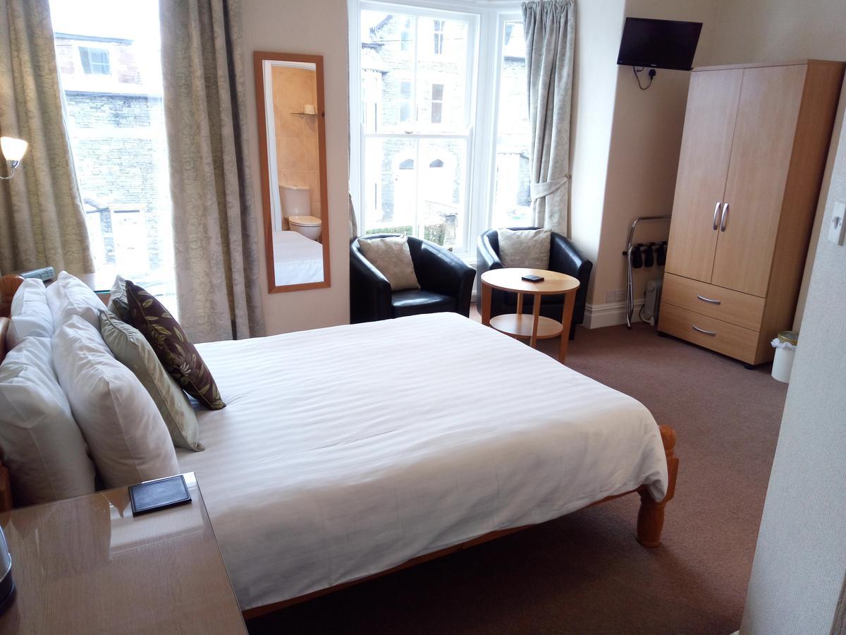 Deluxe Double Room Shower,1652774968:JPEG